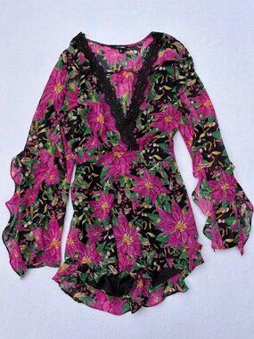 Fashion Nova Pink Floral Chiffon V-neck Romper Sz XL Spring Summer Vacation